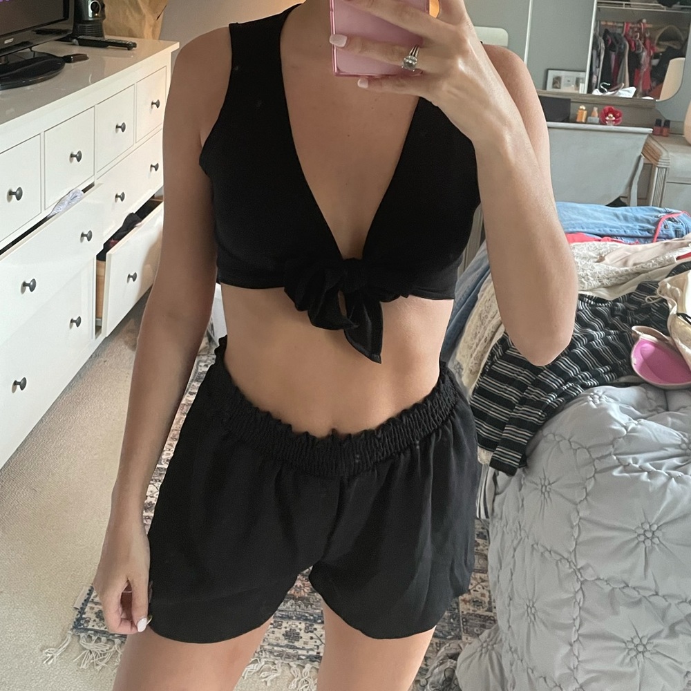 Black set